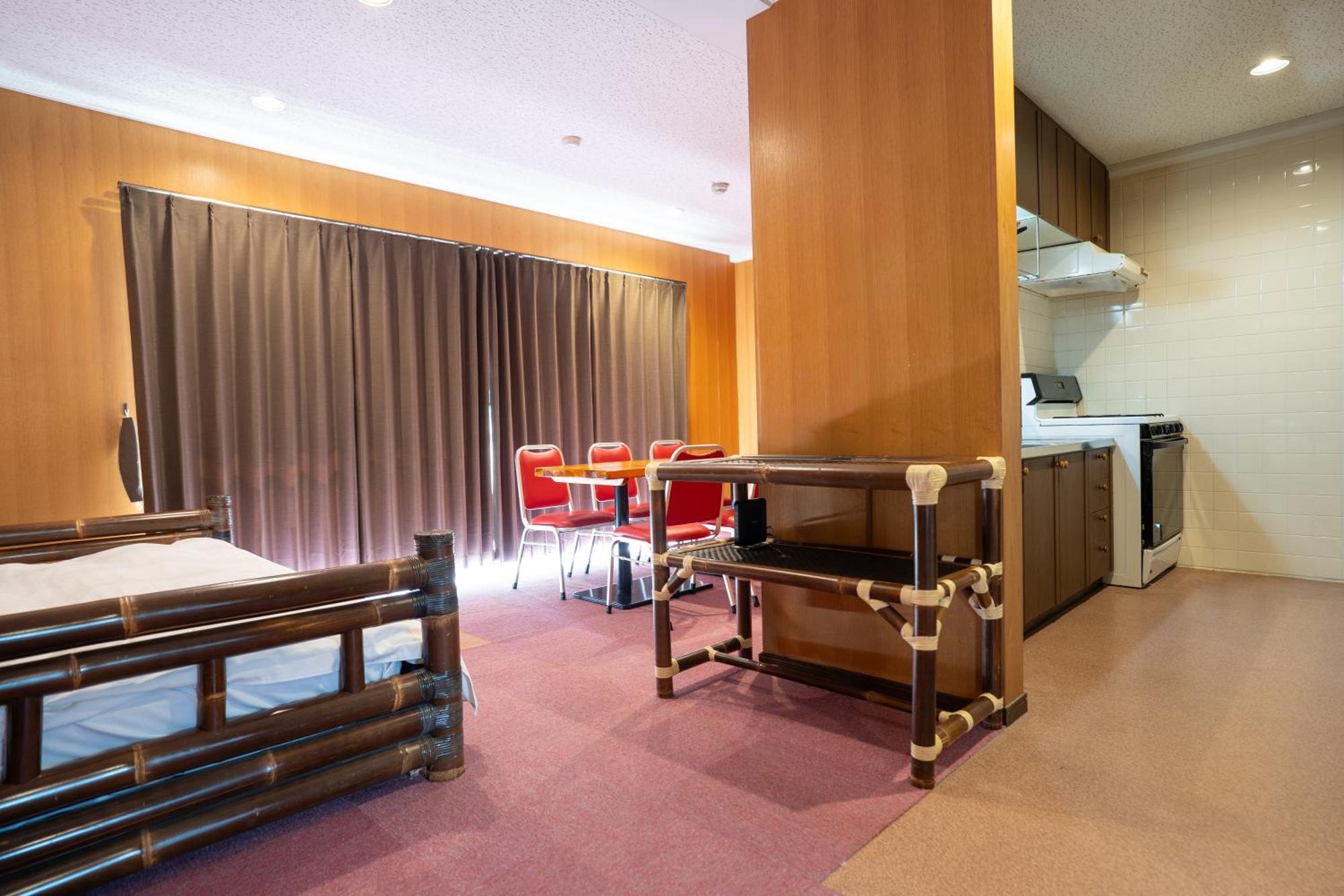 Royal Hotel Yomitan Zewnętrze zdjęcie