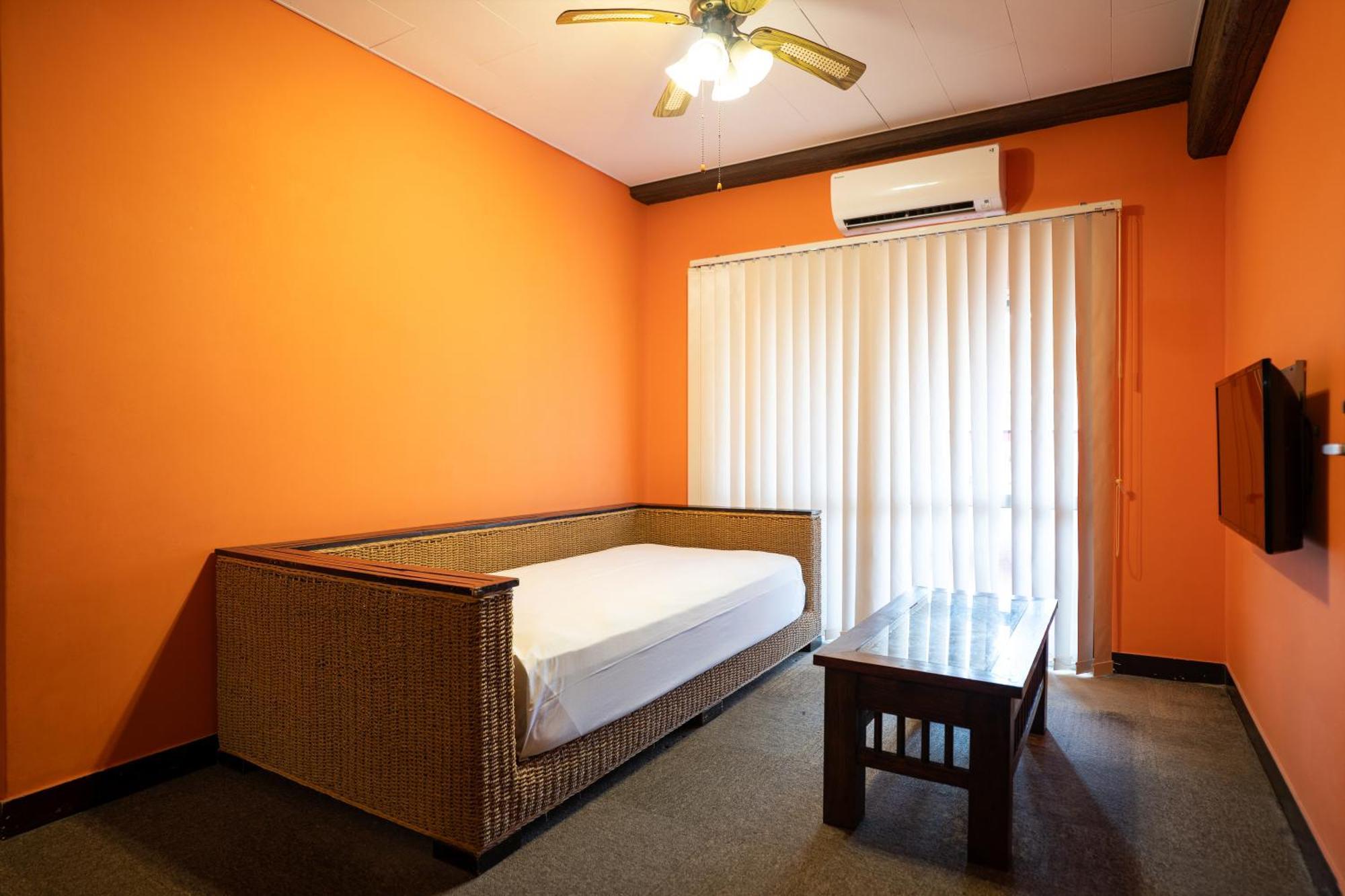 Royal Hotel Yomitan Zewnętrze zdjęcie