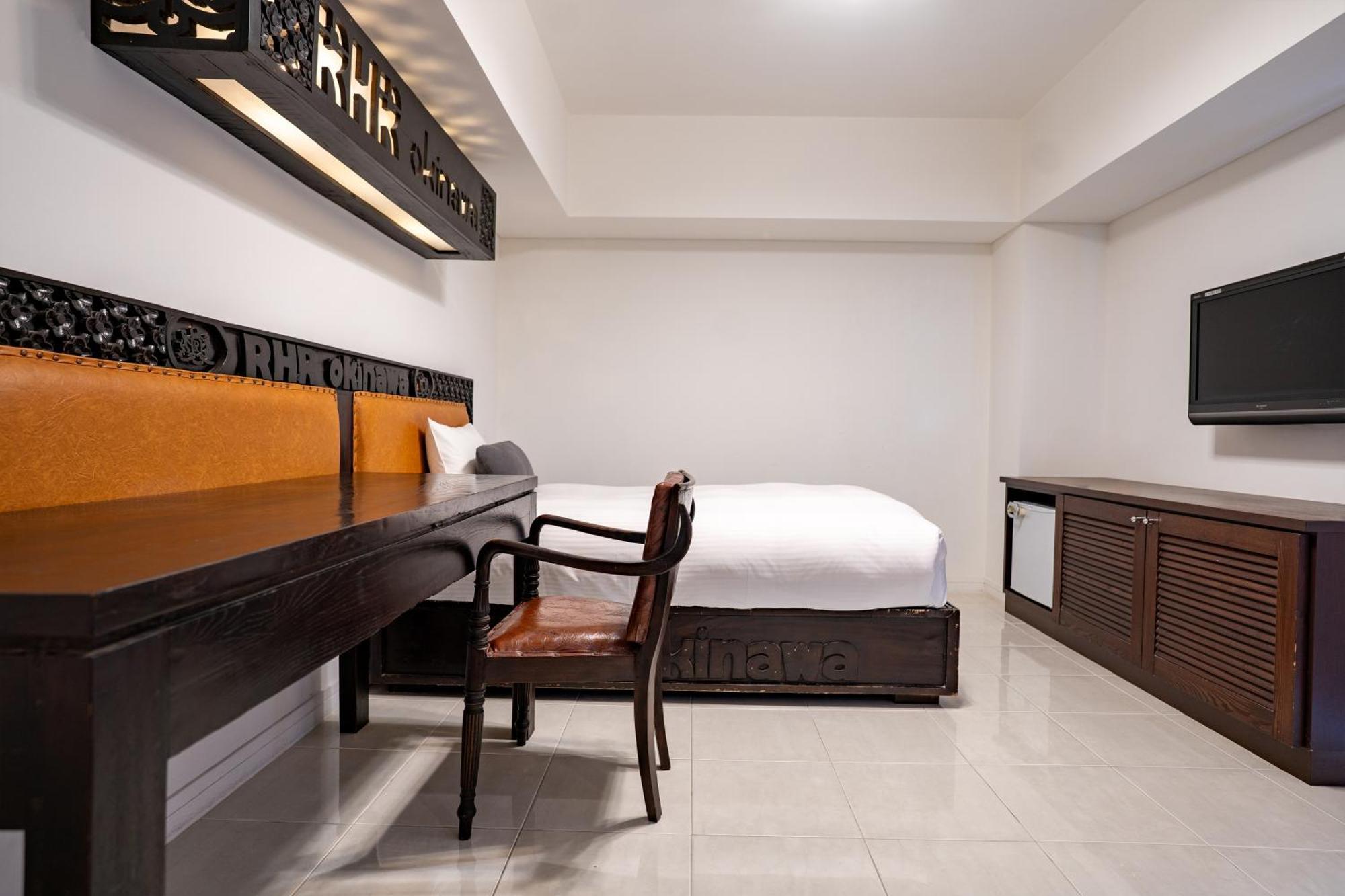 Royal Hotel Yomitan Zewnętrze zdjęcie